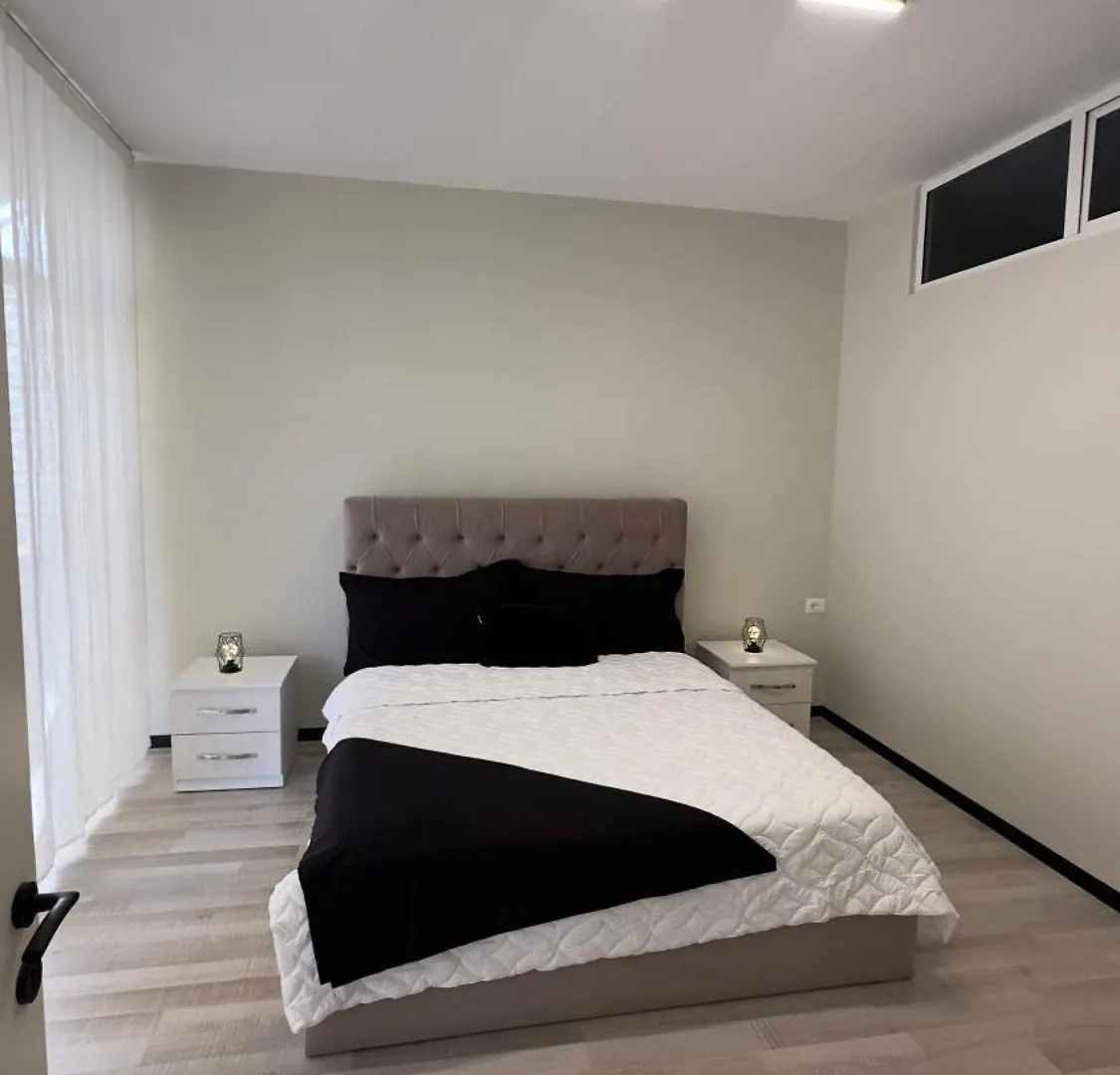 Downtown Apartament Tirana 0*,  Albanien